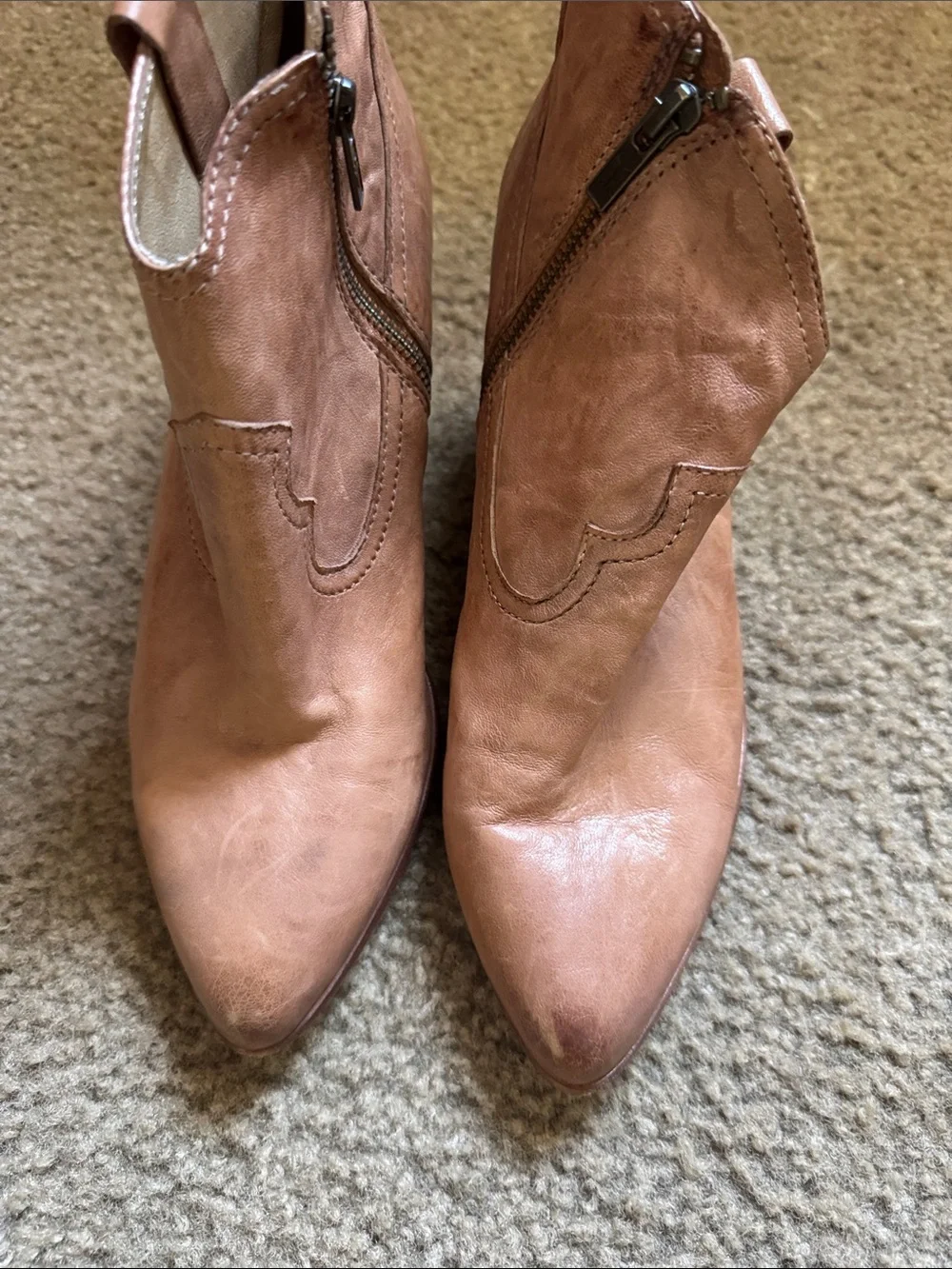 Frye Reina tan leather western ankle bootie Size 10